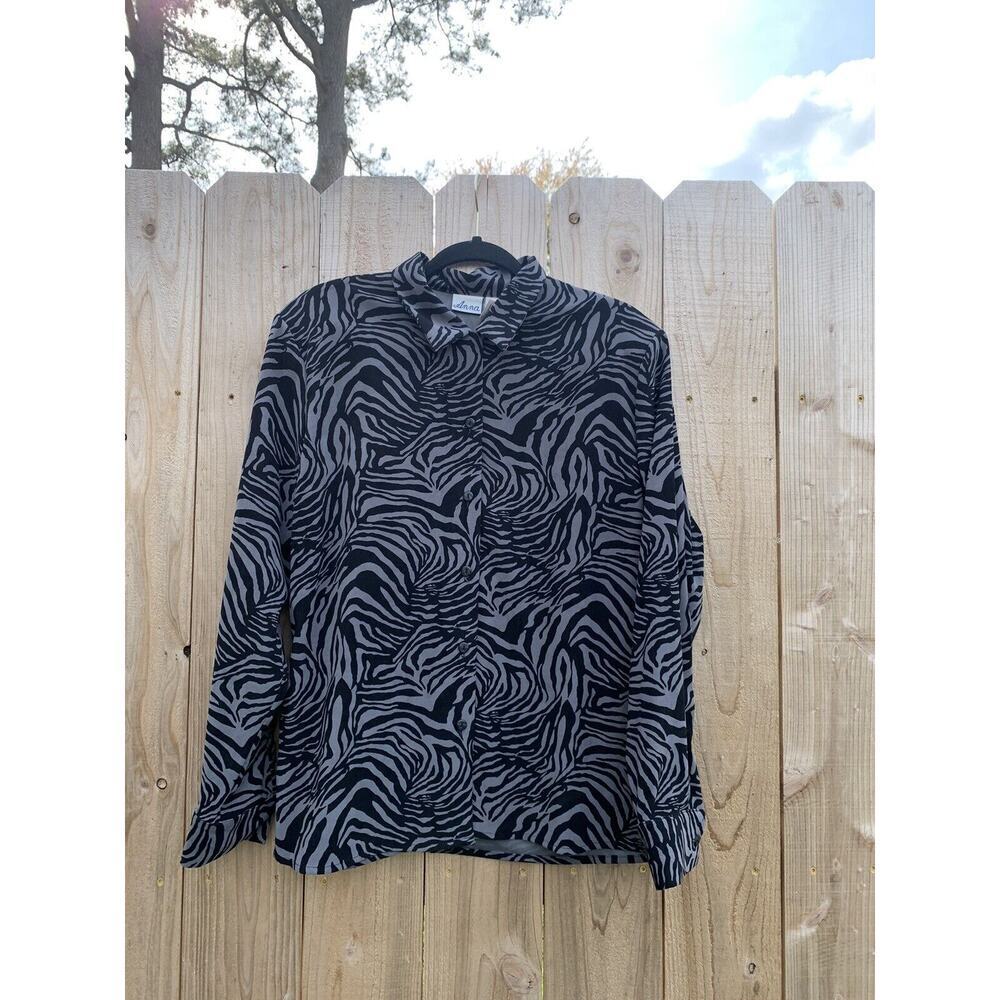ANNA and FRANK Shirt Women Black‎ grey animal Print Button Up Long Sleeve large